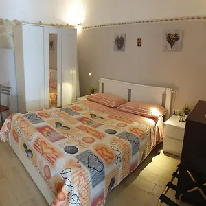 Giovanni S Little House Katania